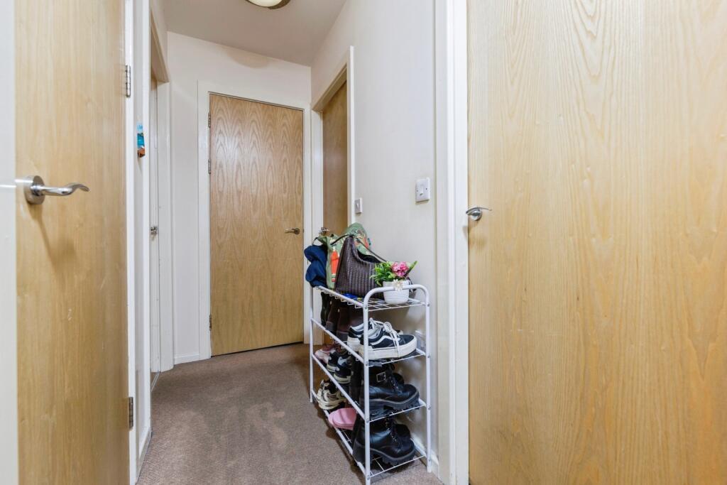 Flat Victoria Court in Pity Me