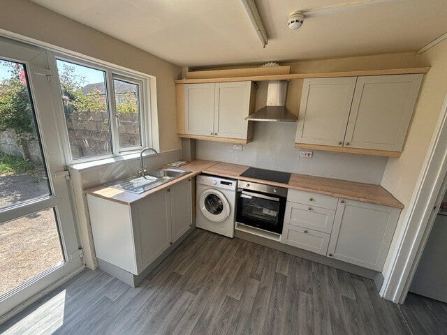 House Boscombe Crescent in Bristol