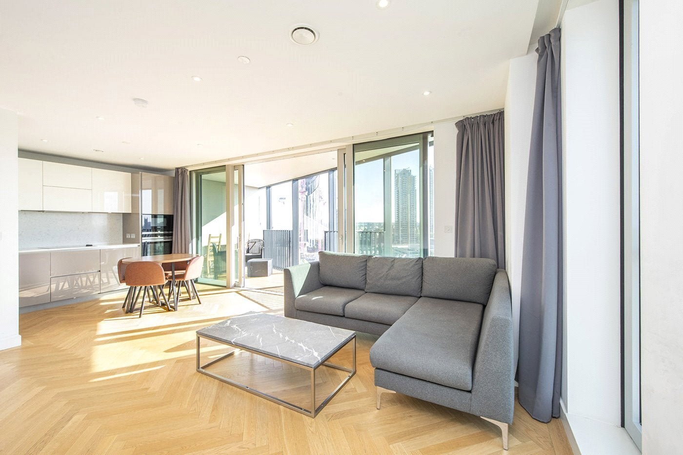 Flat Newington Causeway in Greater London