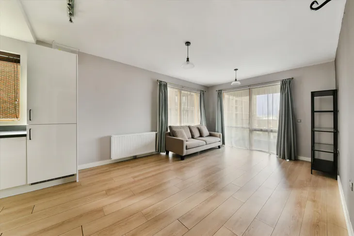 Flat Minnie Baldock Street in Greater London