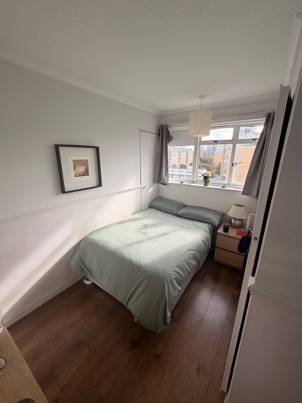 Room Lupus Street in City of Westminster