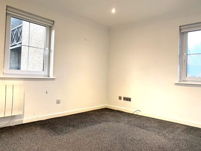 Flat Swan Yard in Lancaster