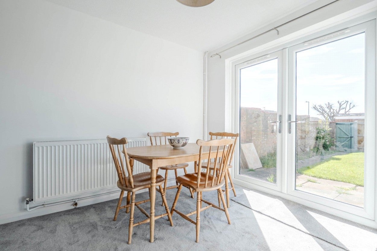 House Salters Way in Dunstable