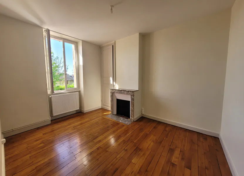 Flat Rue Hyacinthe Montaudon in La Souterraine