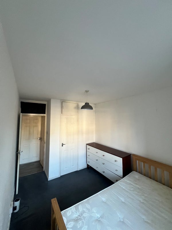 Room Sportsman Place in Greater London