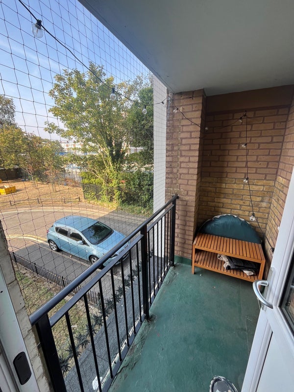 Room Sportsman Place in Greater London