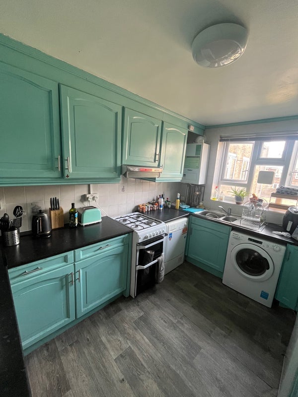 Room Sportsman Place in Greater London