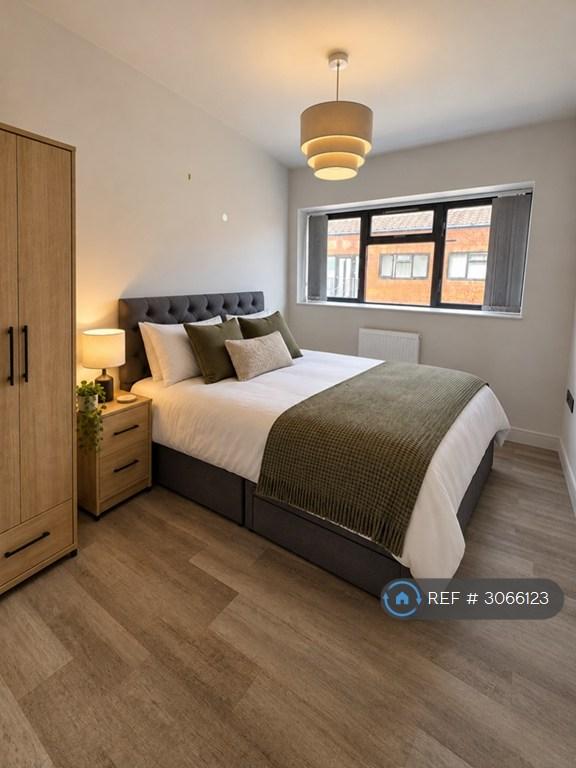 Room Walker Avenue in Milton Keynes