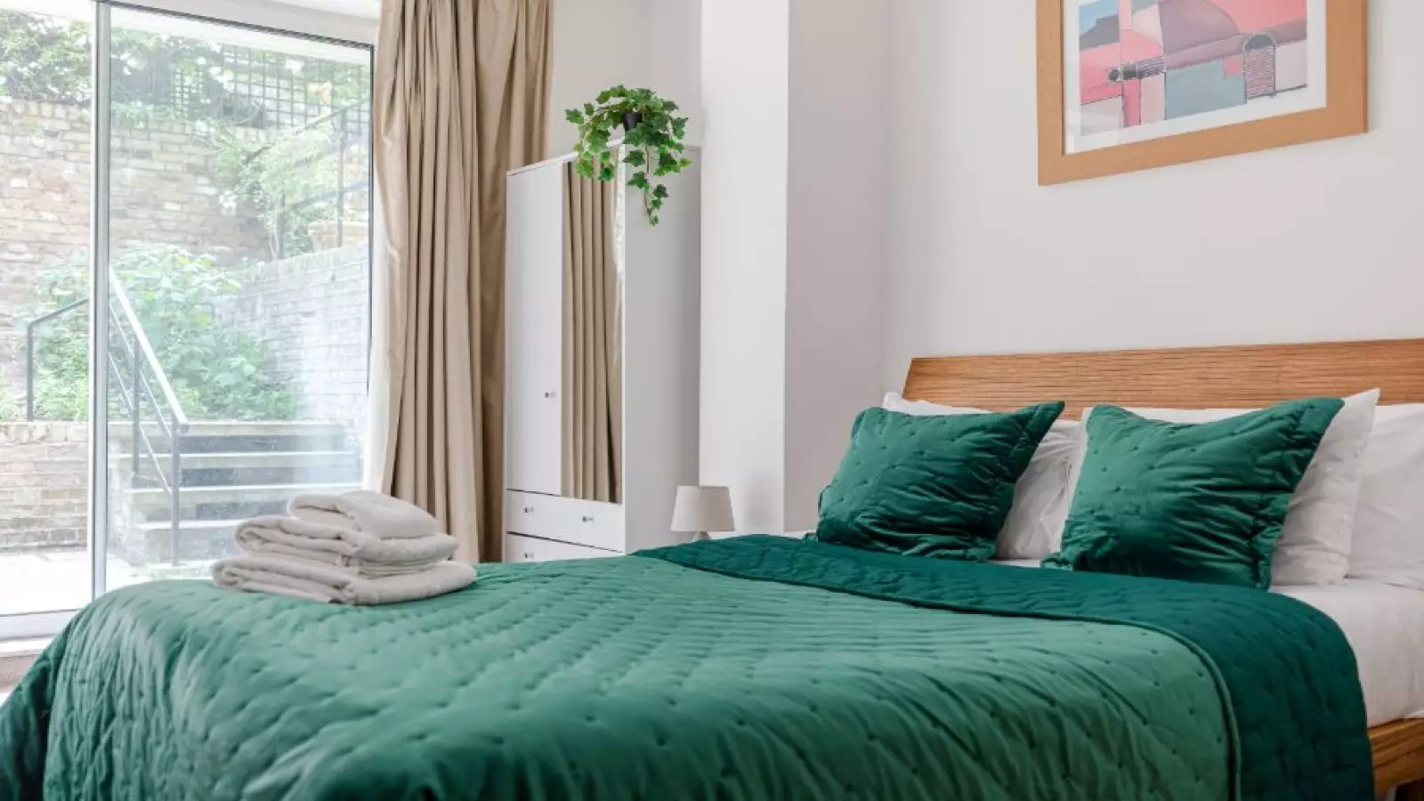 Flat Templeton Place in Greater London
