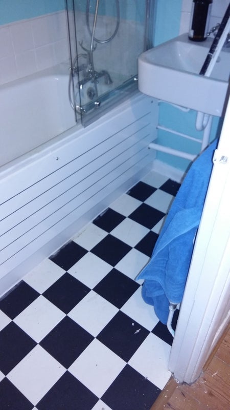 Room Kirkwood Road in Greater London