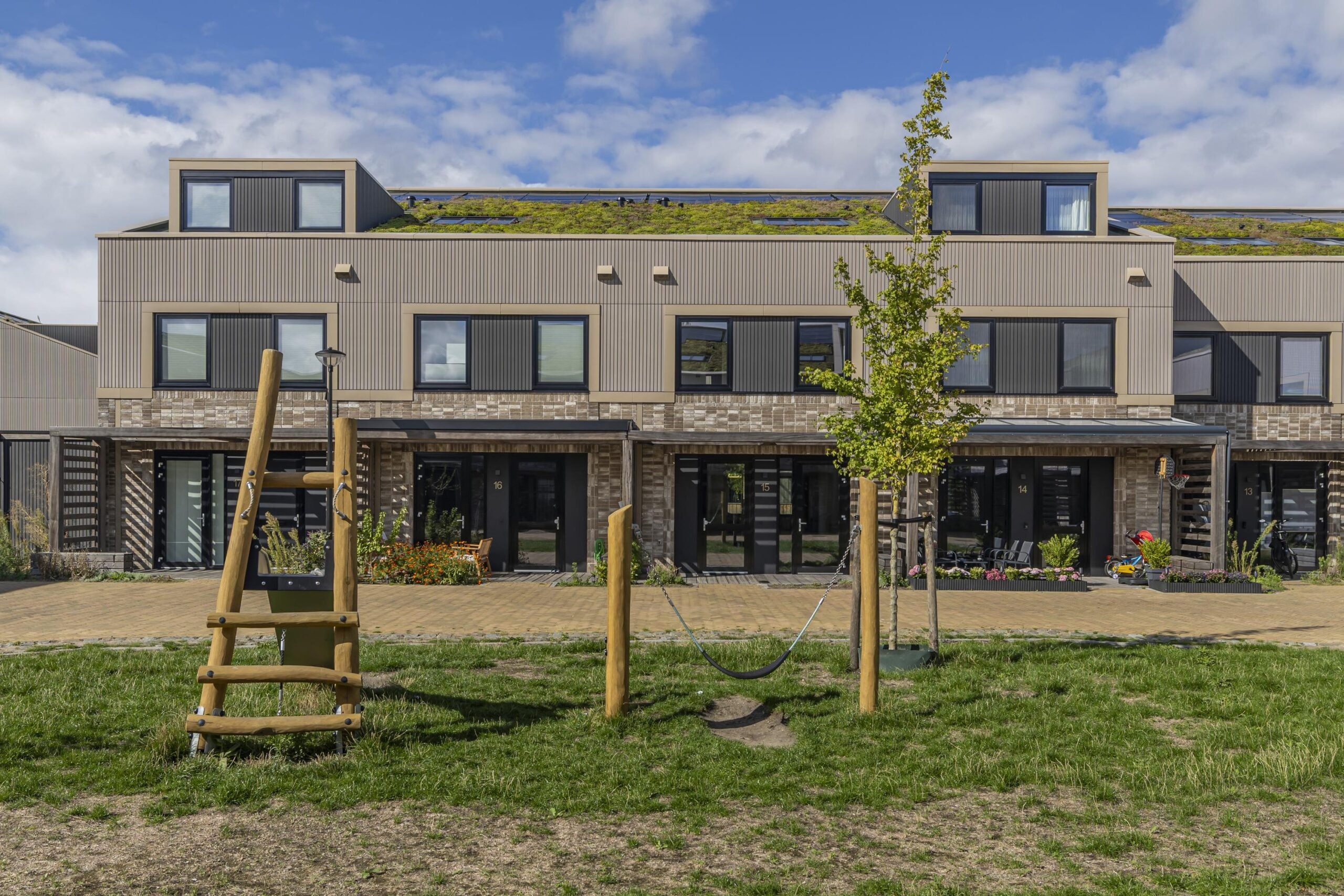 Huis Ellen Warmondhof 15 in Den Haag