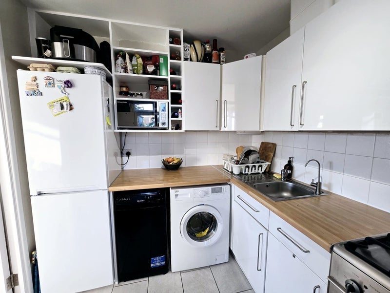 Room Pringle Gardens in Greater London