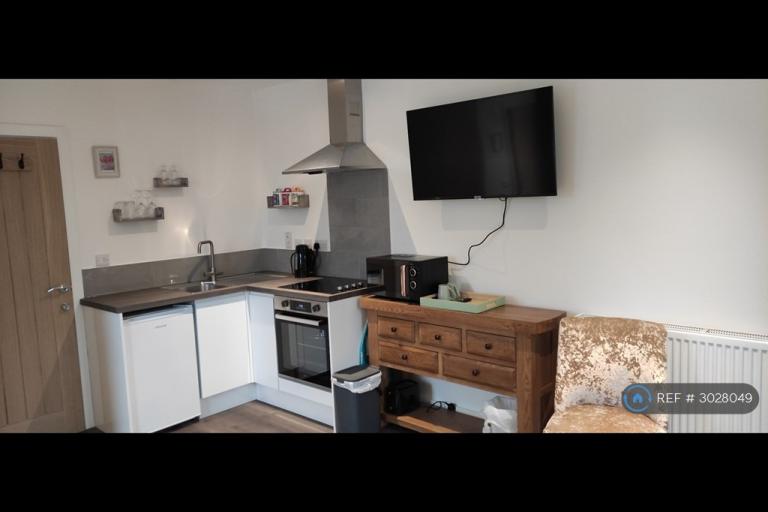 Room Heatherton Park Road in Wellington