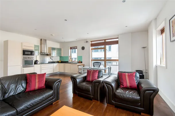 Flat Britannia Walk in Greater London