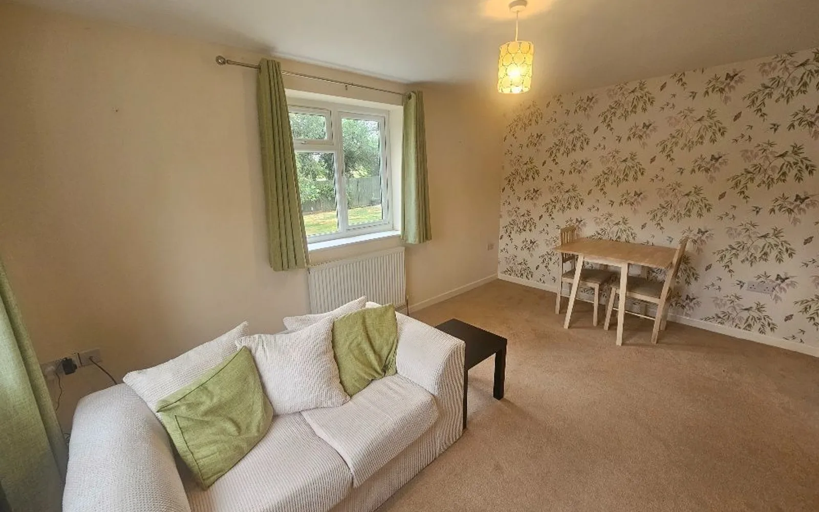 Flat Denbigh Close in Cherwell District