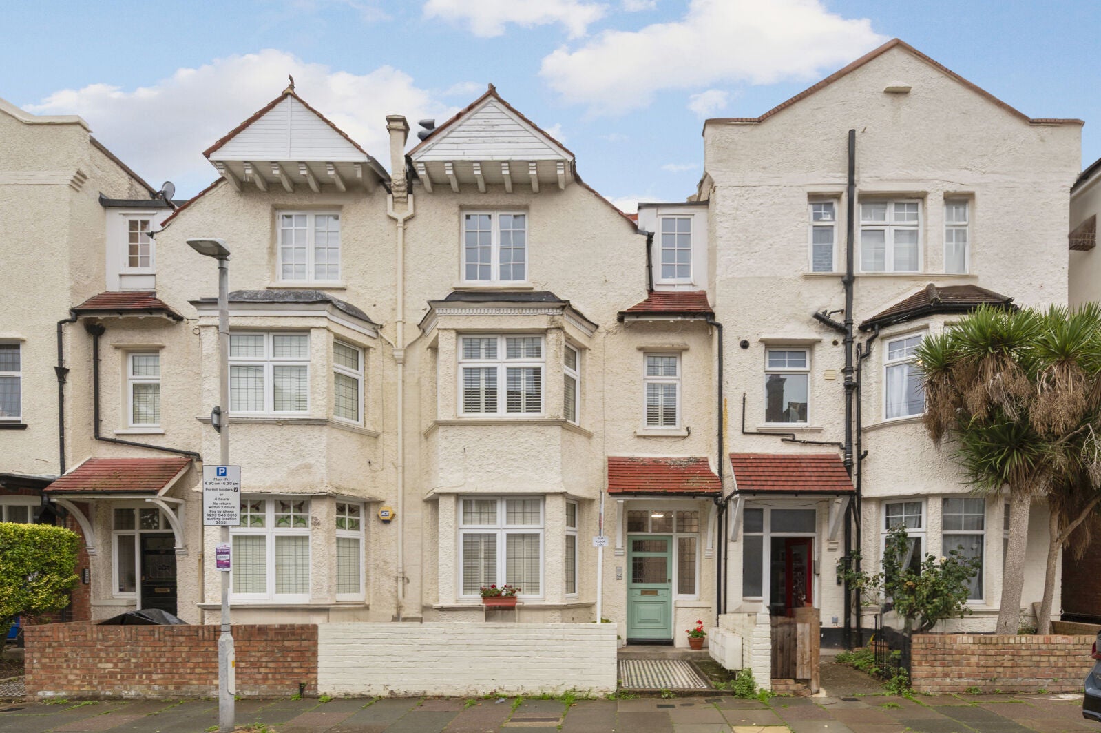 Flat Guilford Avenue in Greater London