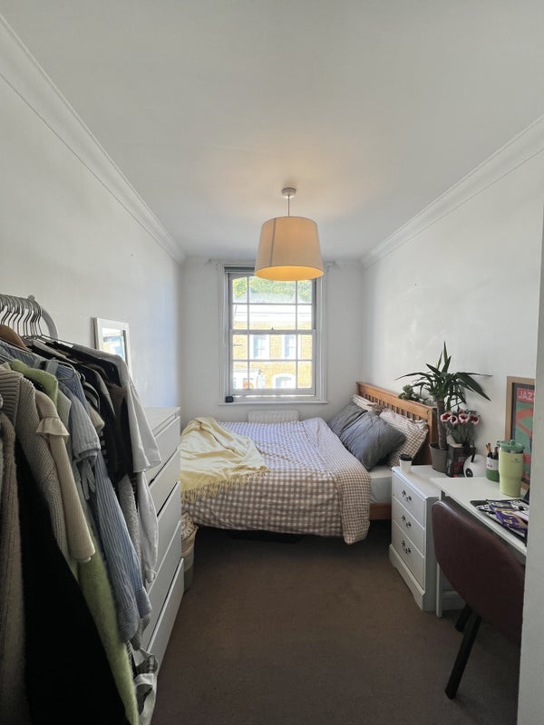 Room Baring Street in Greater London