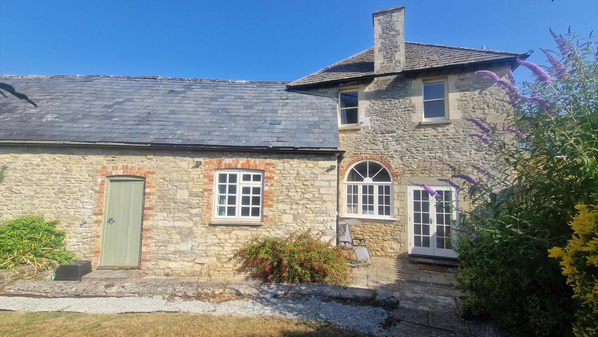House Leafield Road in Cotswold District