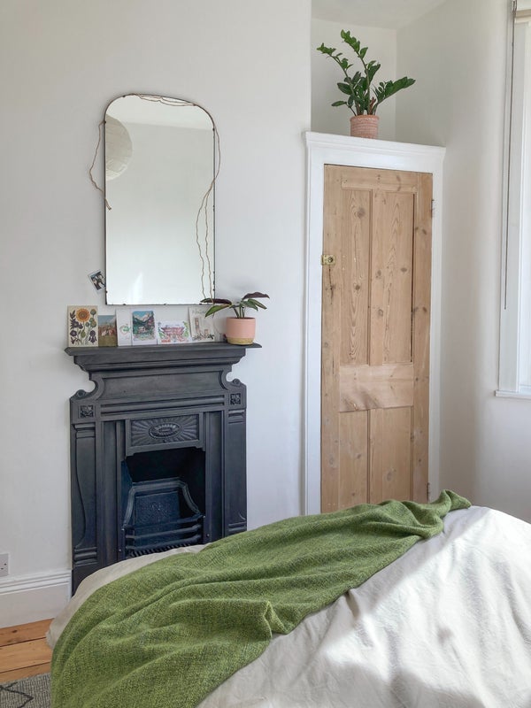 Room Clonmell Road in Greater London