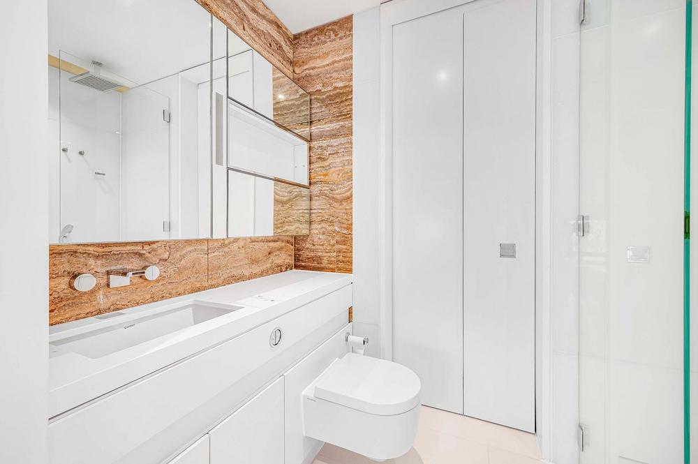 Flat Bentinck Street in City of Westminster