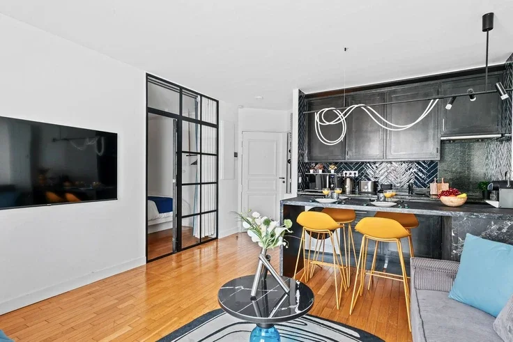 Flat Rue de Lappe in Paris