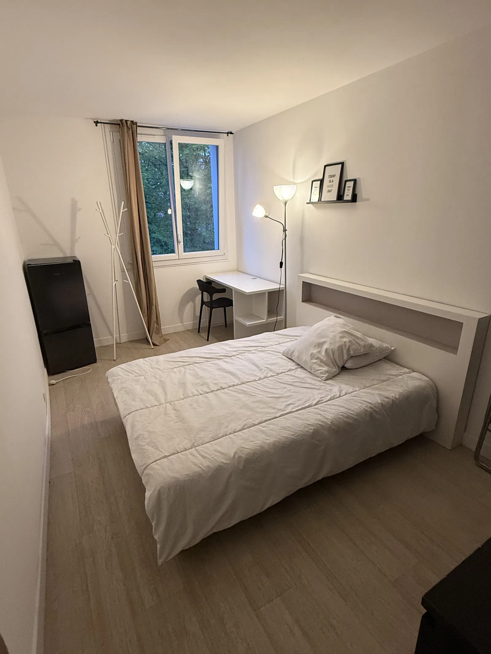 Chambre Rue du Plessis Briard à Évry-Courcouronnes