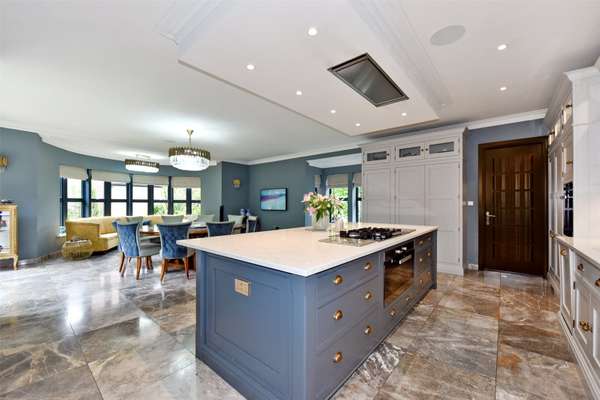 House Coombe Lane in Bristol