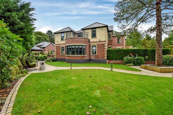 House Coombe Lane in Bristol