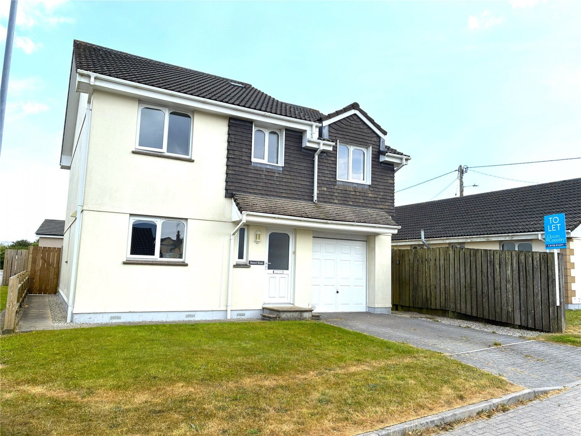 House Dorminack Close in St. Stephen-in-Brannel