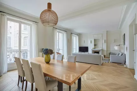 Appartement Avenue Mozart à Paris