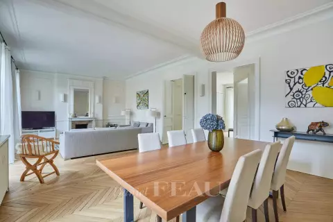Appartement Avenue Mozart à Paris