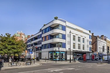 Flat Queensway in City of Westminster