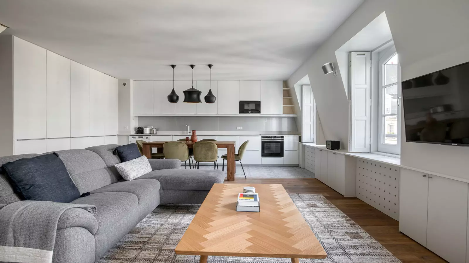 Appartement Rue Bernard de Clairvaux à Paris