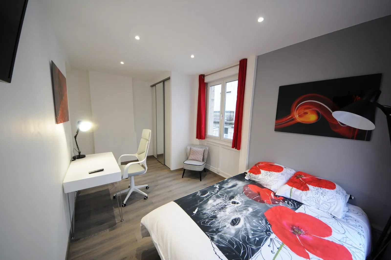 Room Rue Jacques Desgeorges in Saint-Étienne