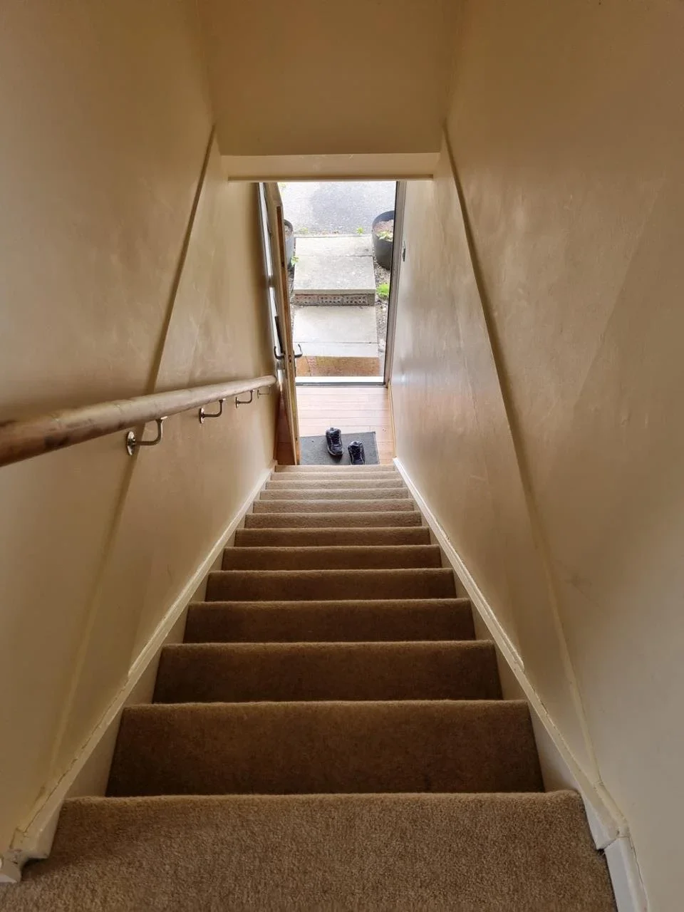 Flat Hindhead Close in Greater London