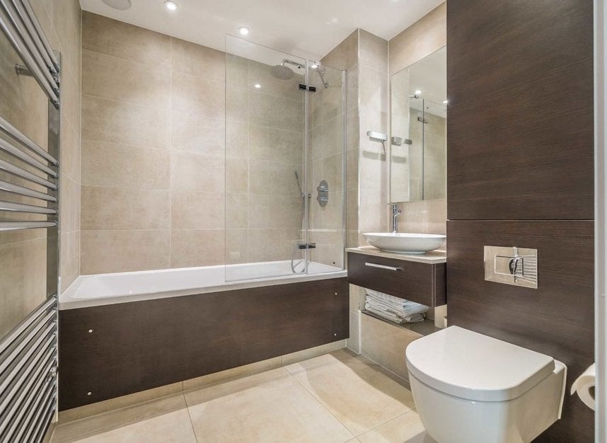 Flat City North Place in Greater London