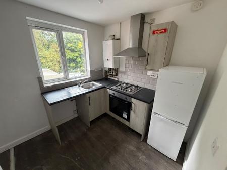 Flat The Railer in Sandwell
