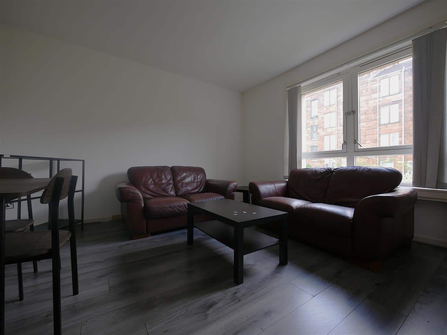 Flat Craigpark Drive in Glasgow