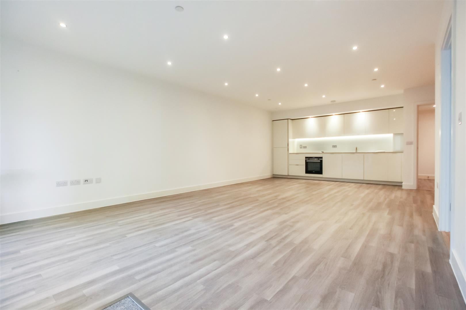 Flat Achill Close in Greater London