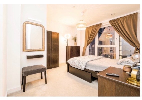 Room George Peabody Street in Greater London