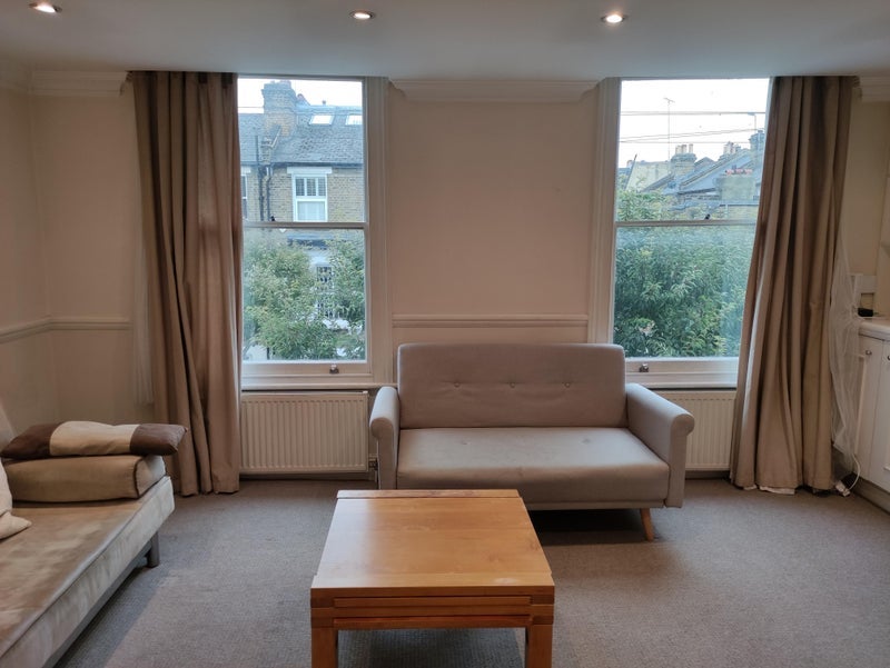 Flat Tabor Road in Greater London