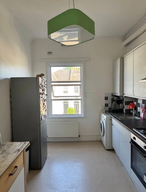 Room Osbaldeston Road in Greater London