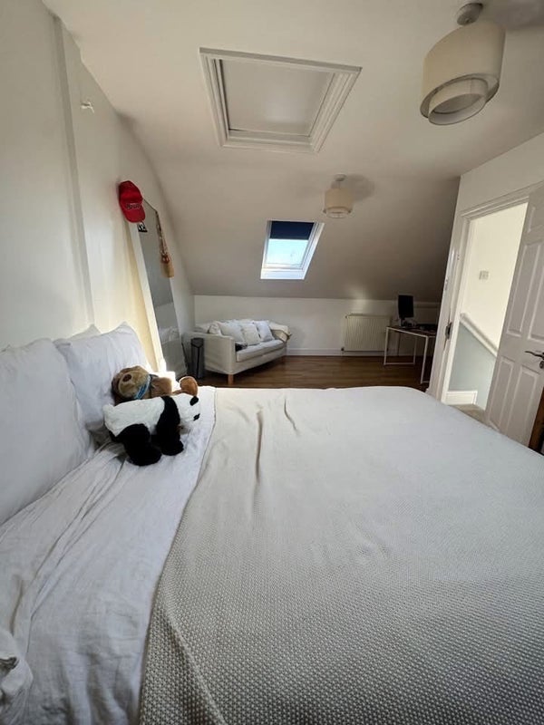 Room Osbaldeston Road in Greater London