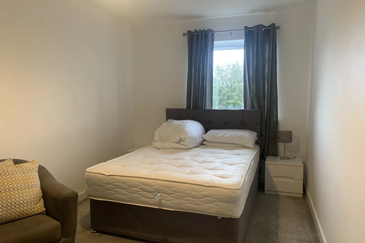 Room St Johns Close in Peterborough