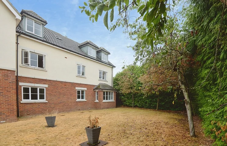 Flat Buckingham Road in Cherwell District