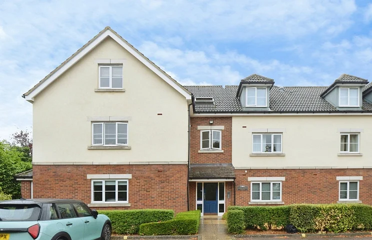 Flat Buckingham Road in Cherwell District