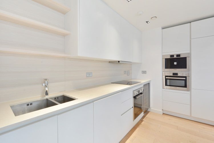 Flat Essex Road in Greater London