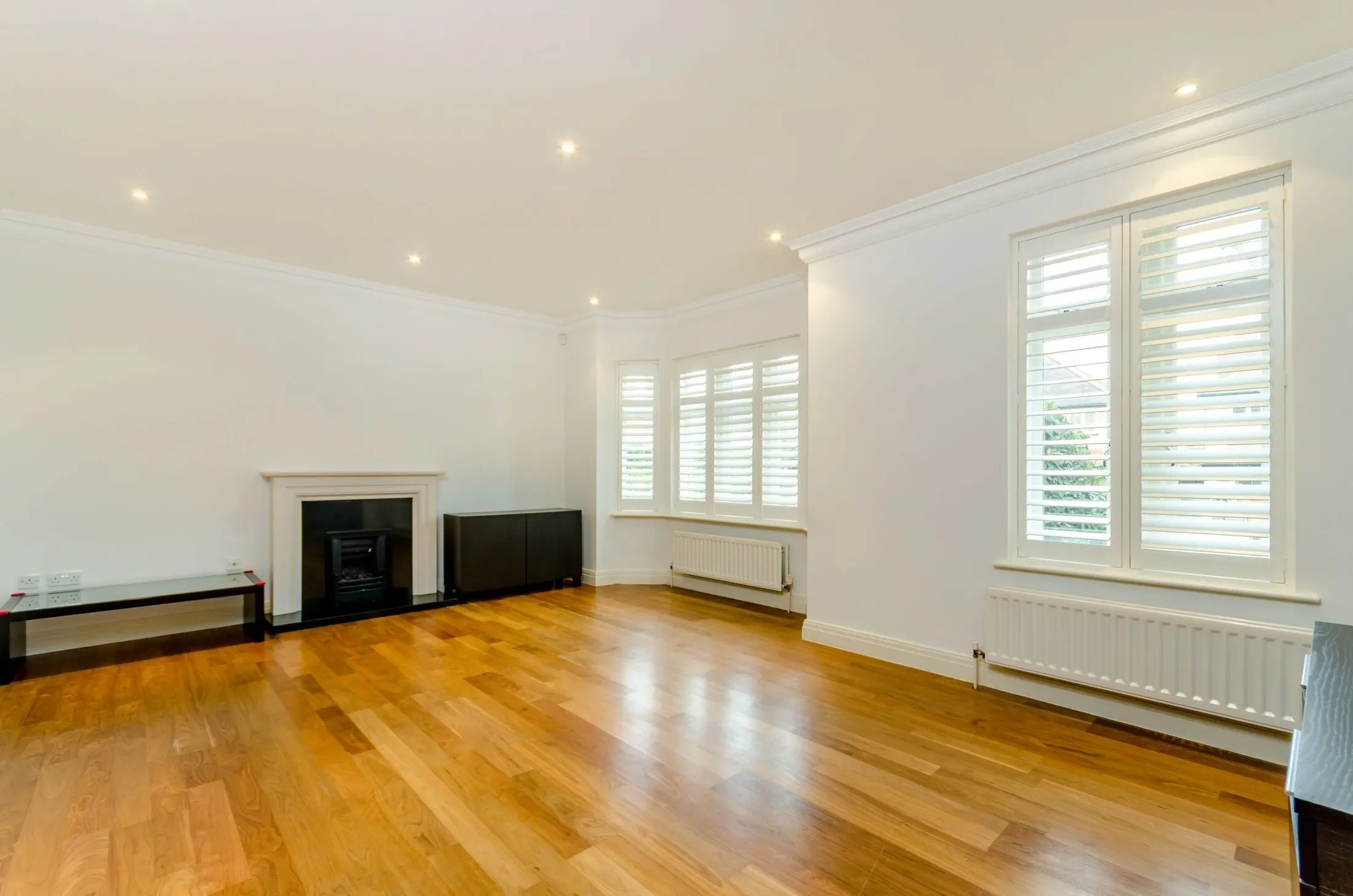 House Arcadian Place in Greater London