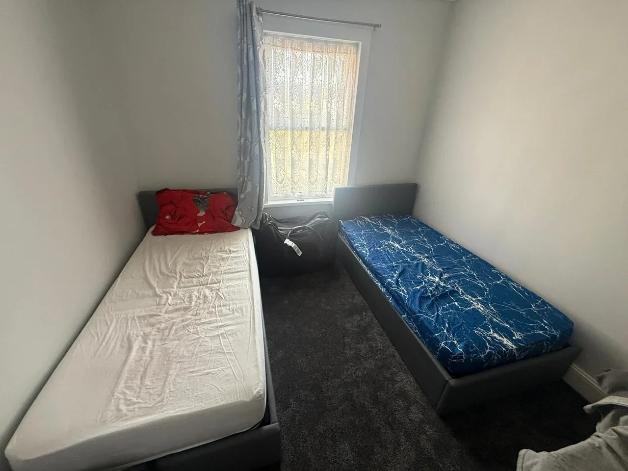 Room Eversleigh Road in Greater London