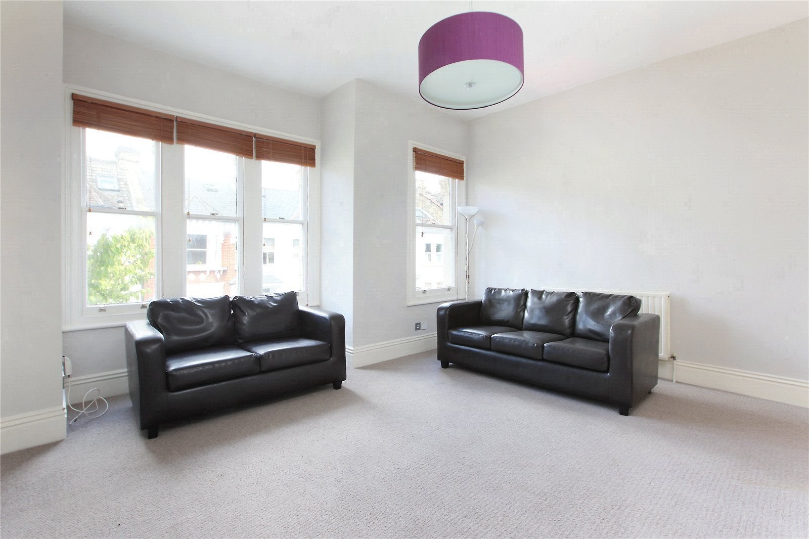 Flat Aliwal Road in Greater London